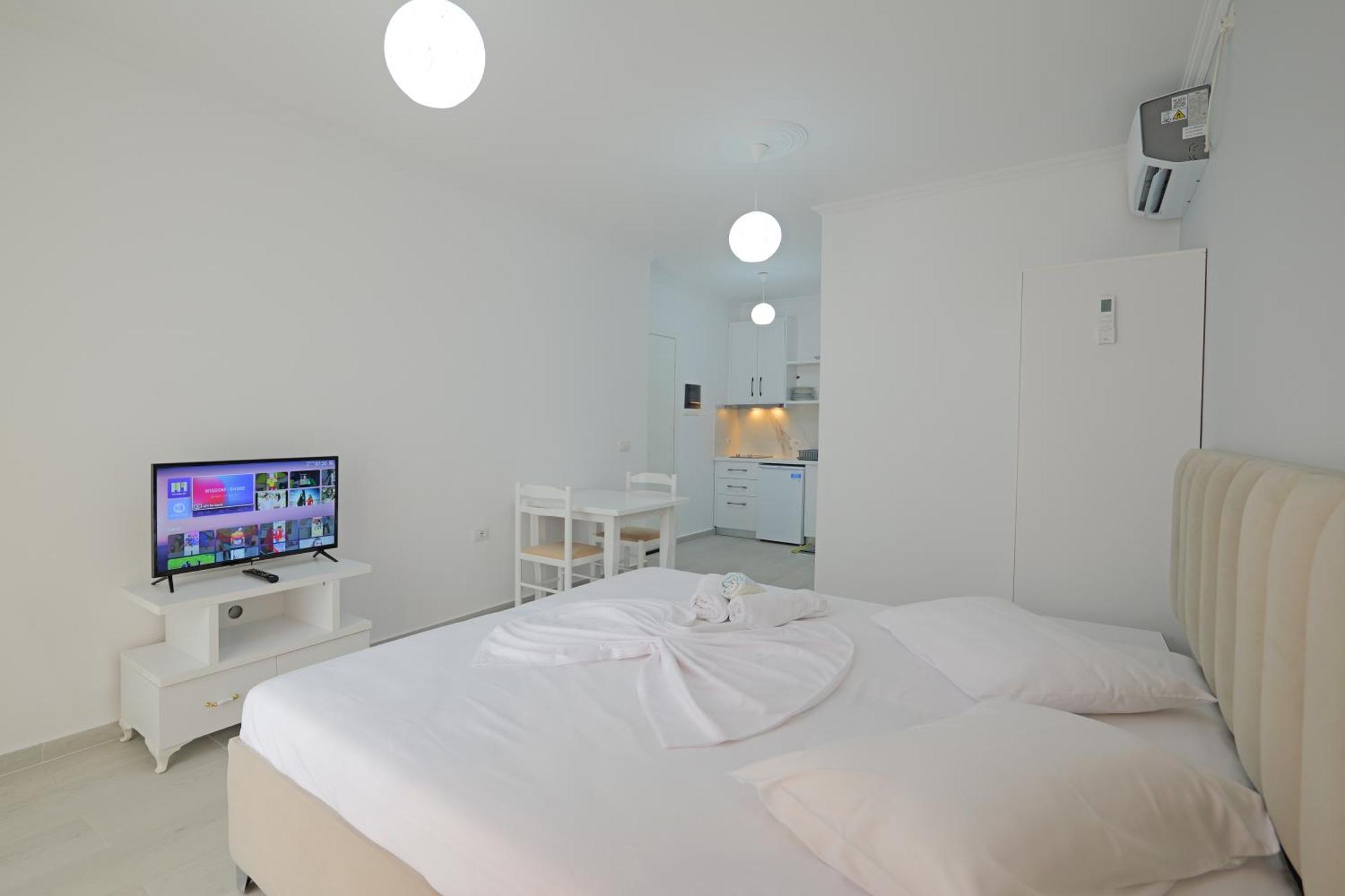 Vila Marina Apartments Sarandë Exterior foto